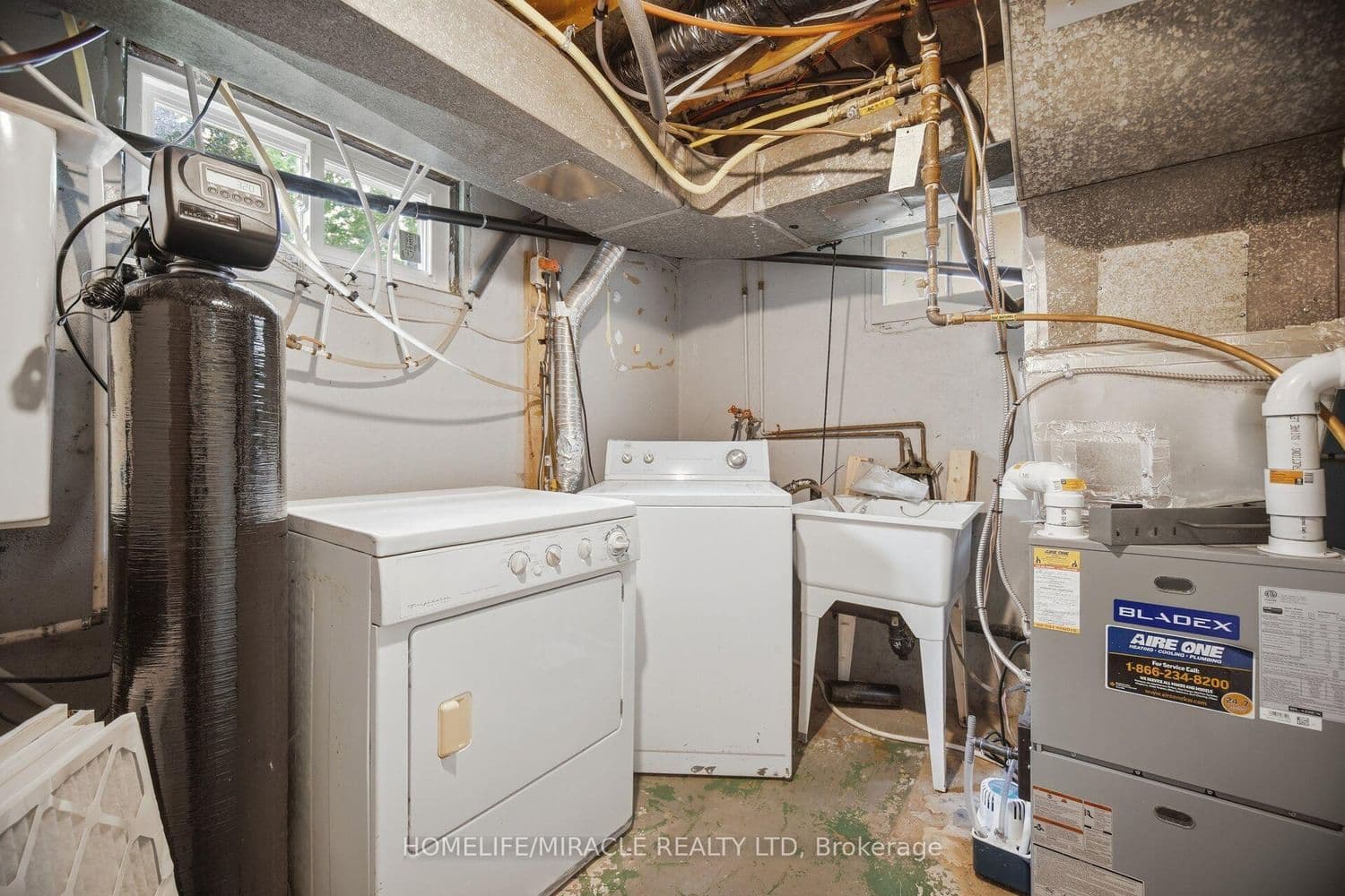 199 Allen Street E thumbnail 46