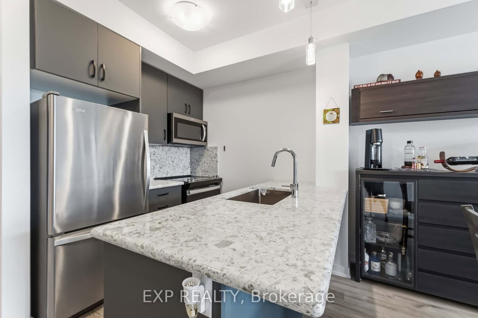 450 Dundas Street E, Unit Unit # 601 thumbnail 11