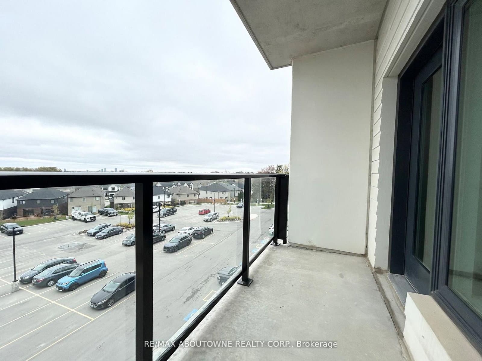 28 Westhill Drive, Unit 201 thumbnail 13