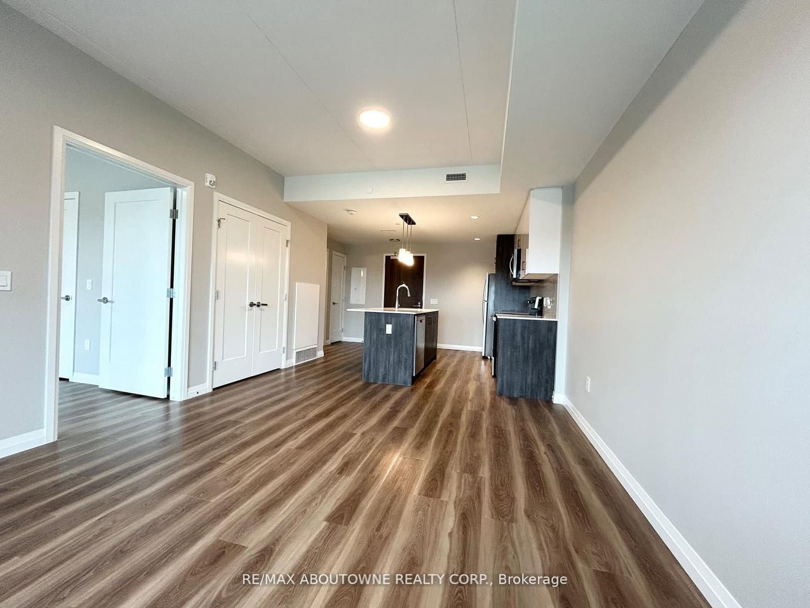 28 Westhill Drive, Unit 201 thumbnail 6