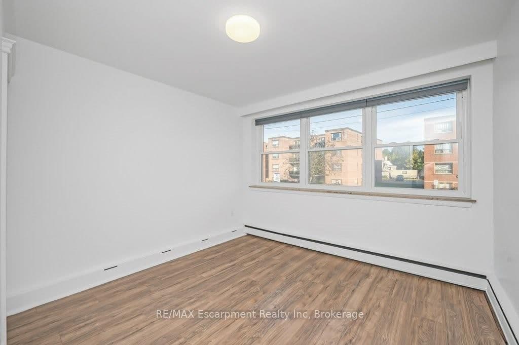 9 Grant Boulevard, Unit 201 thumbnail 20