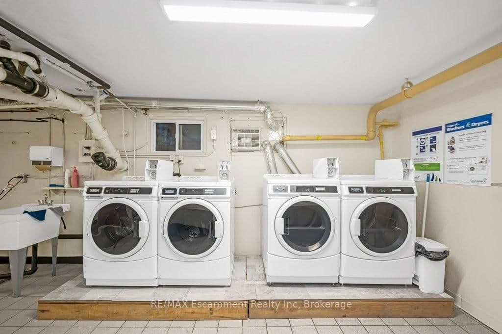 9 Grant Boulevard, Unit 201 thumbnail 32