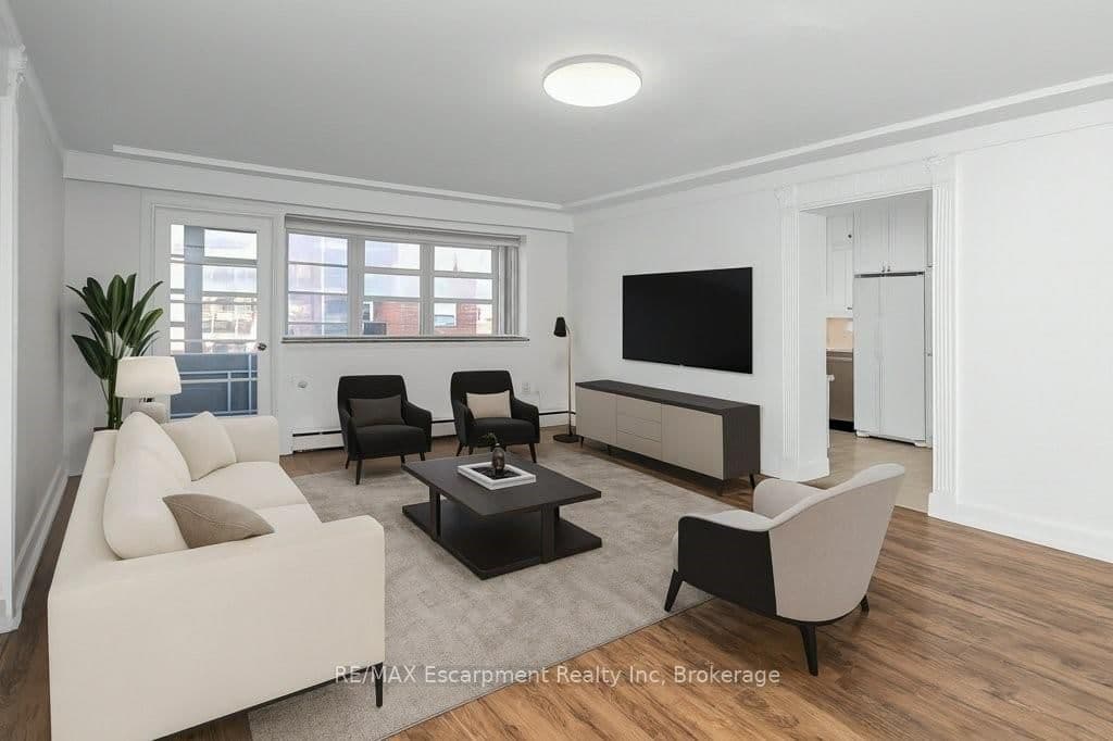 9 Grant Boulevard, Unit 201 thumbnail 5