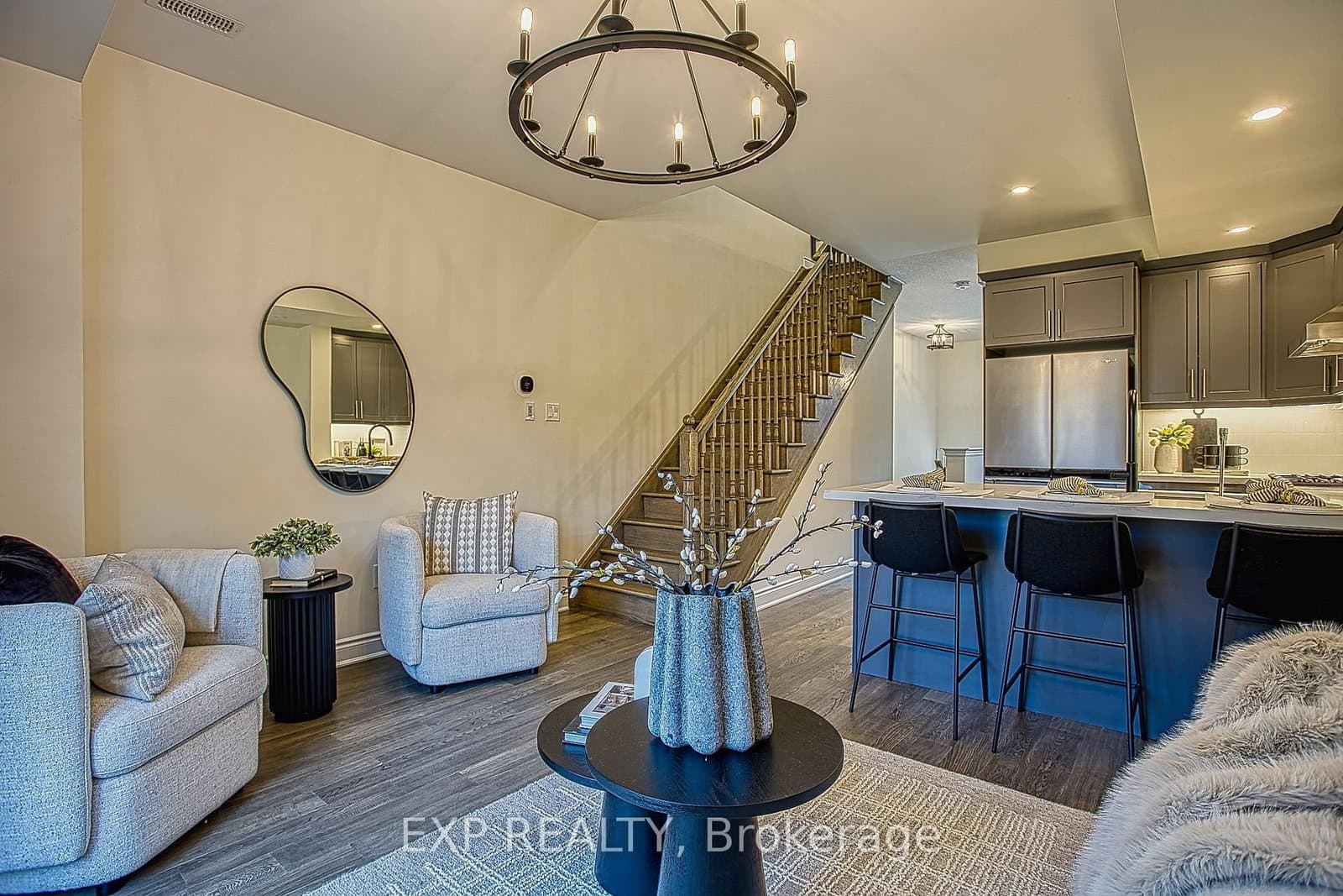 383 Dundas Street E, Unit 4 thumbnail 14