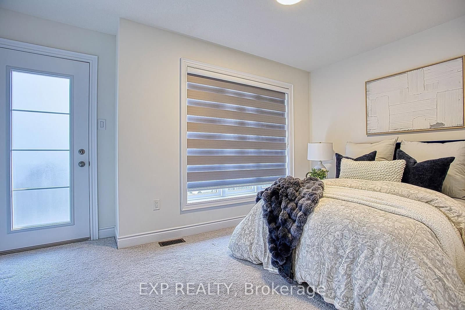 383 Dundas Street E, Unit 4 thumbnail 15