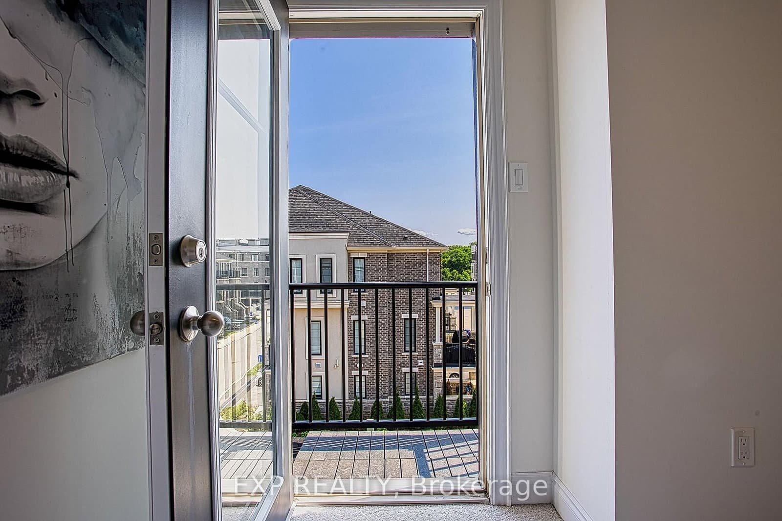 383 Dundas Street E, Unit 4 thumbnail 17