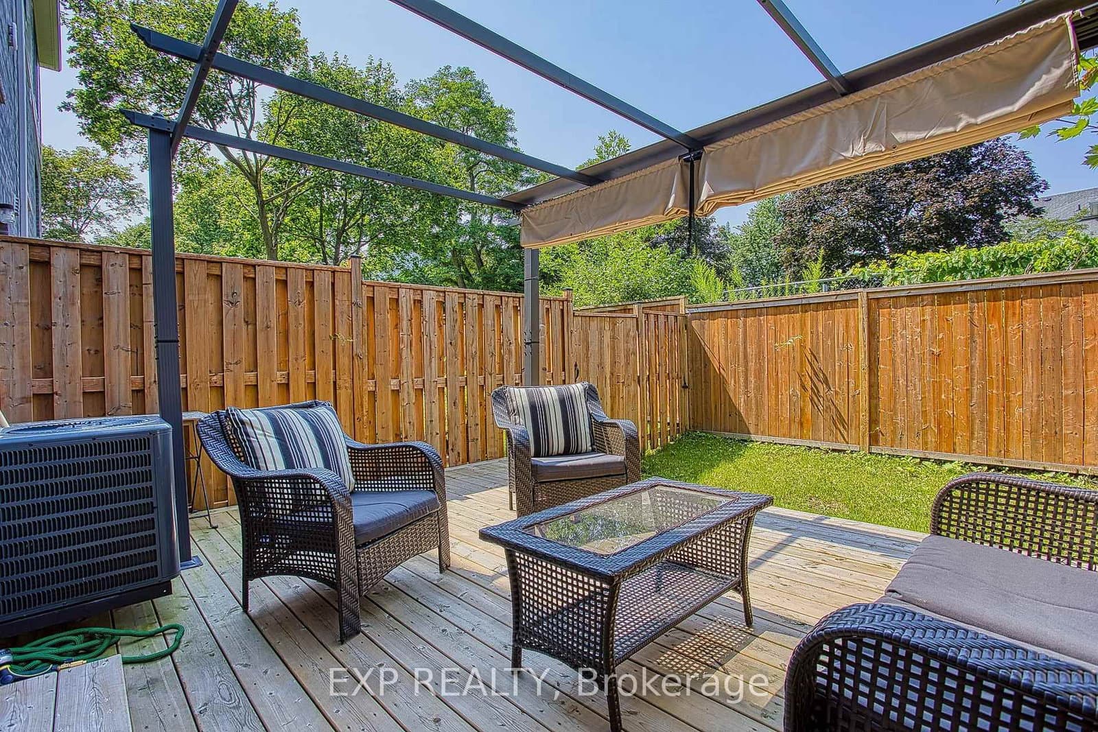 383 Dundas Street E, Unit 4 thumbnail 28