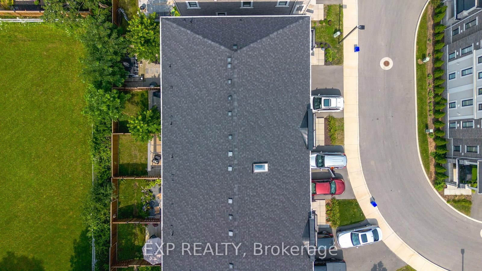 383 Dundas Street E, Unit 4 thumbnail 32
