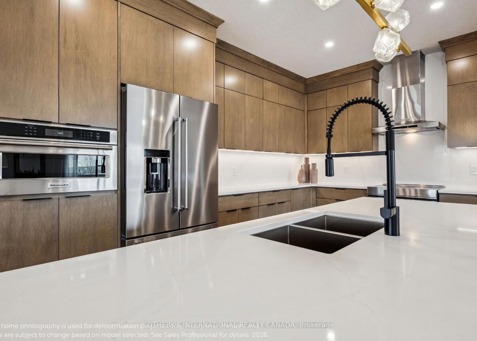 524 Anton Crescent thumbnail 5