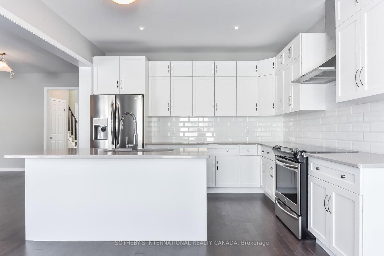 529 Anton Crescent thumbnail 12