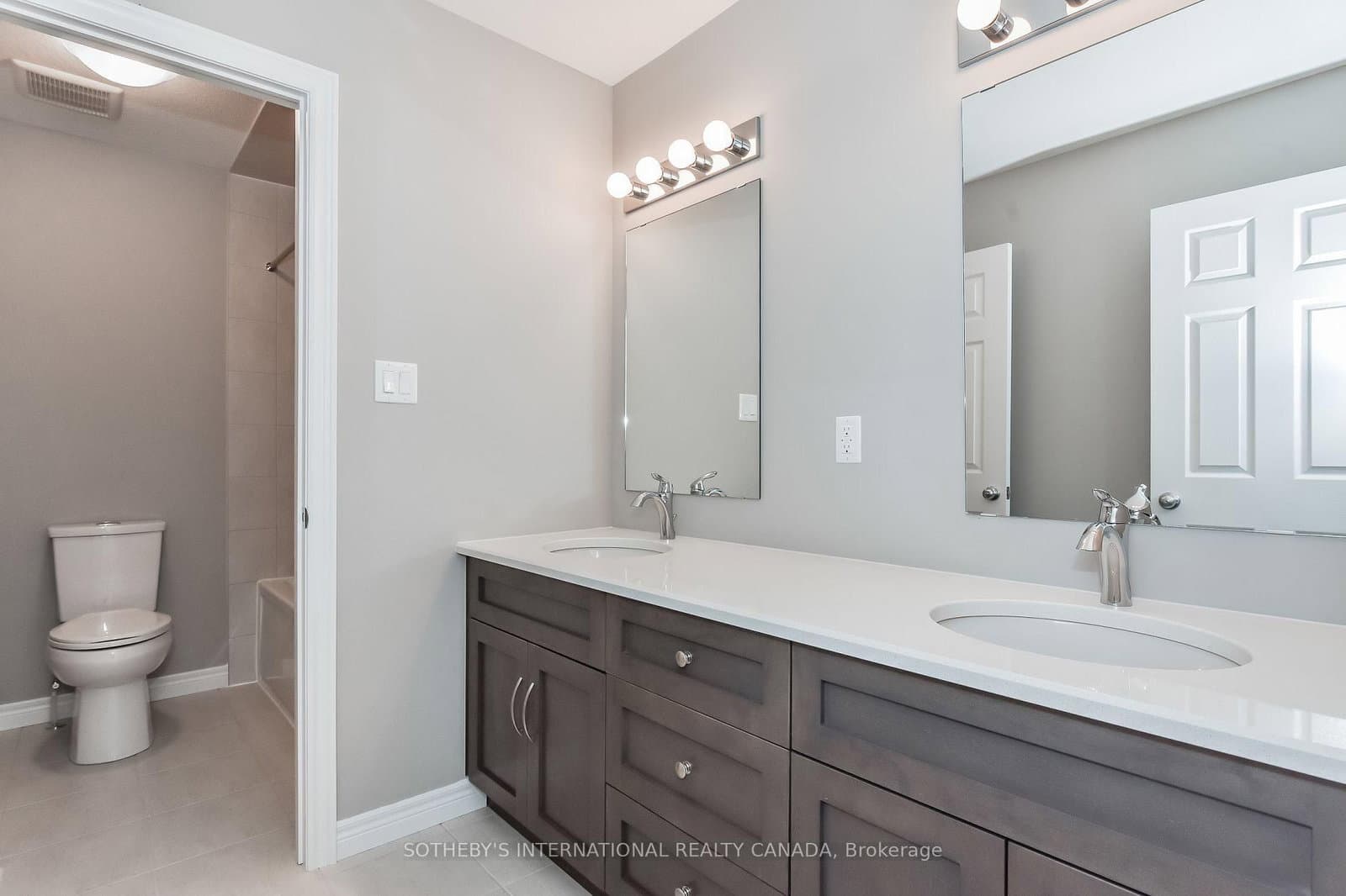 529 Anton Crescent thumbnail 27