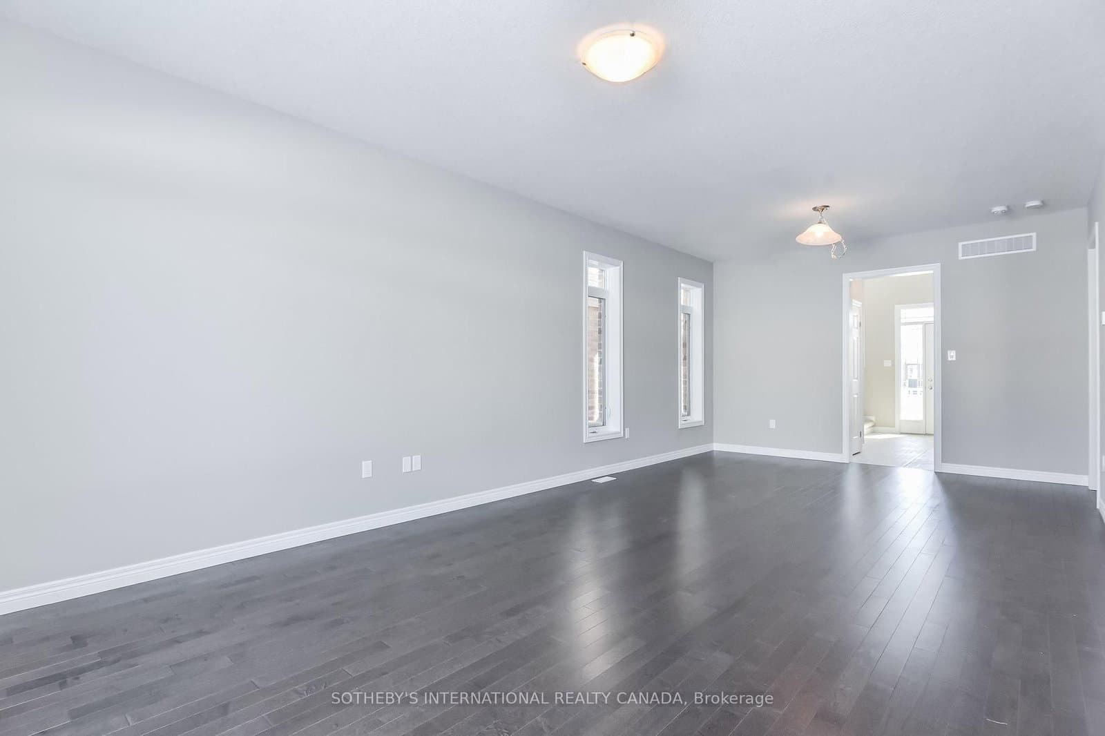529 Anton Crescent thumbnail 6