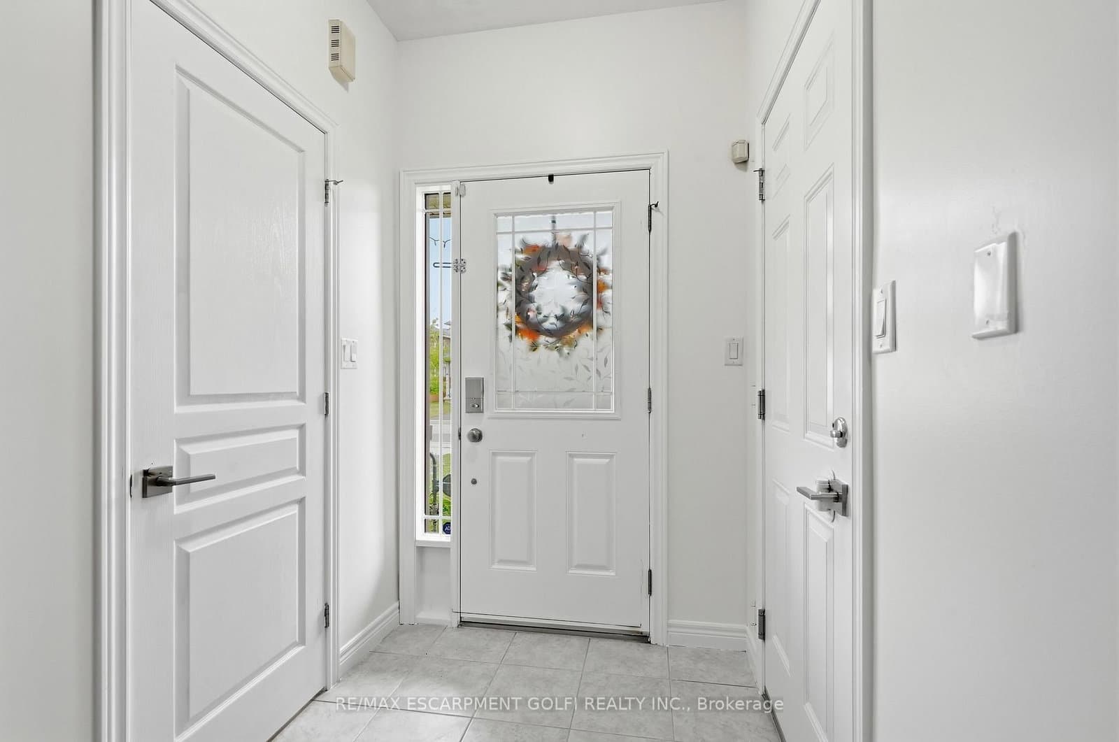 161 Kinsman Drive thumbnail 4