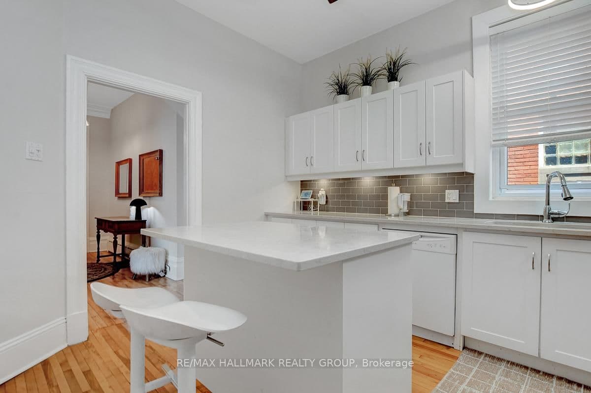 120 Strathcona Avenue thumbnail 7