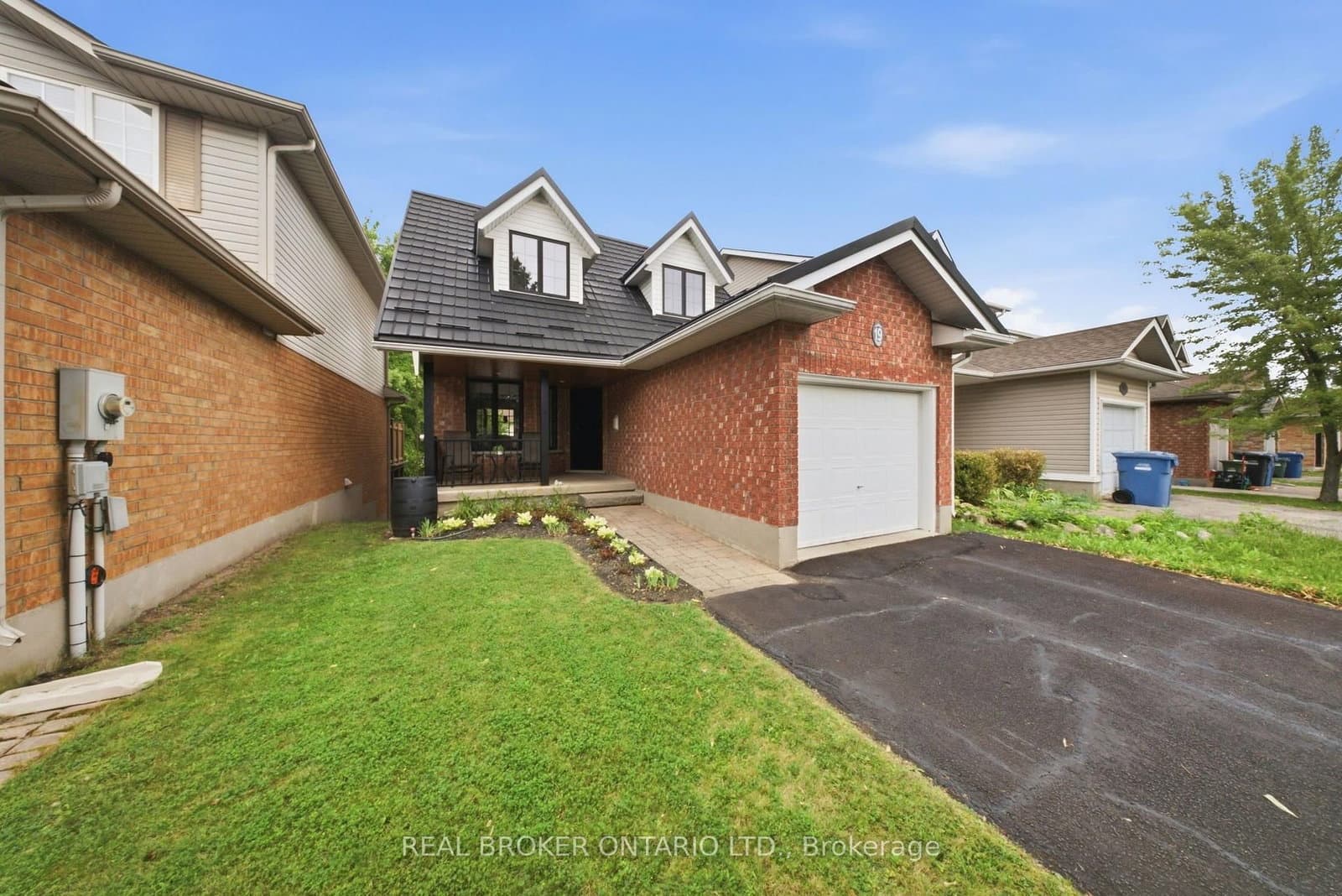 19 Boulder Crescent thumbnail 2