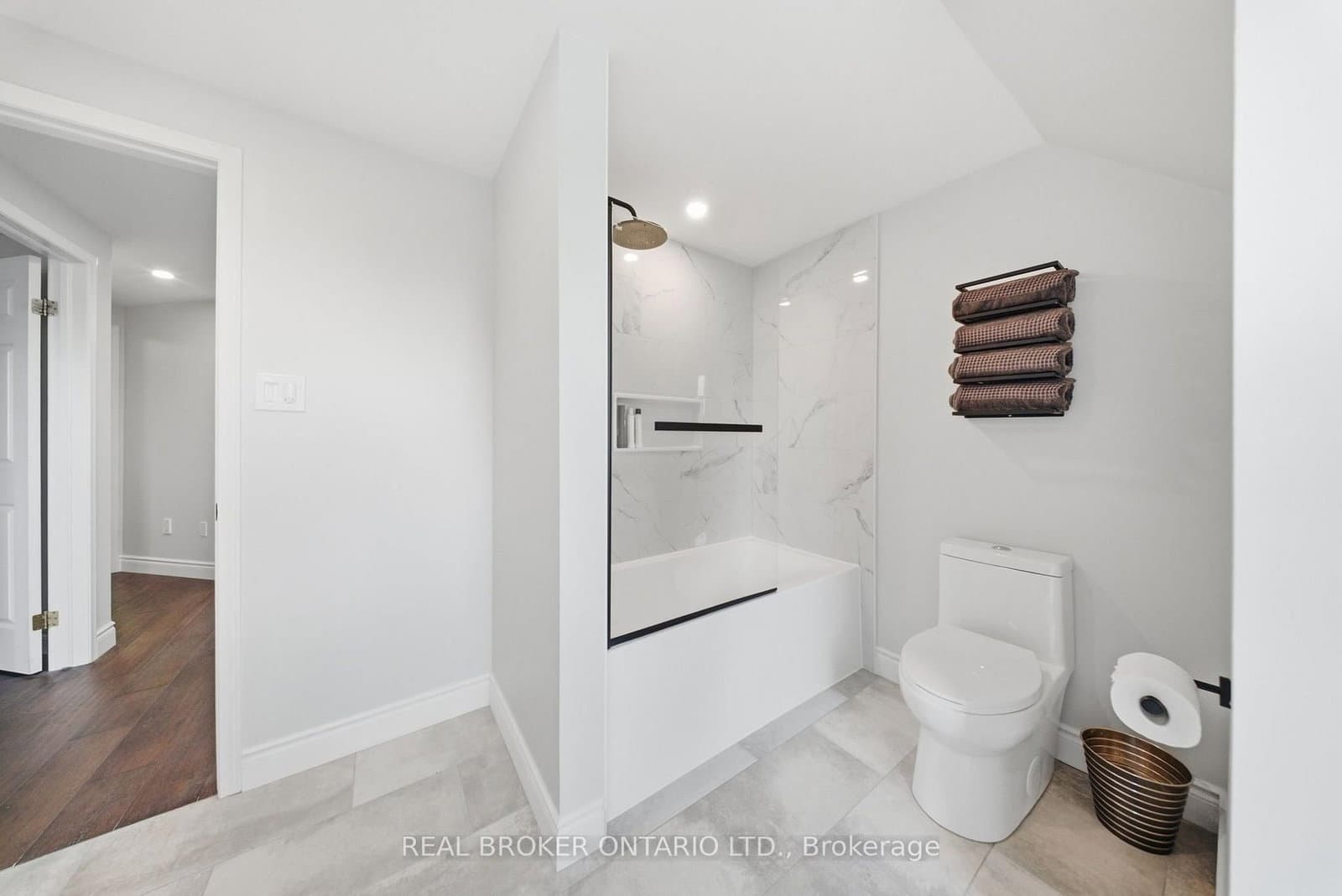 19 Boulder Crescent thumbnail 28