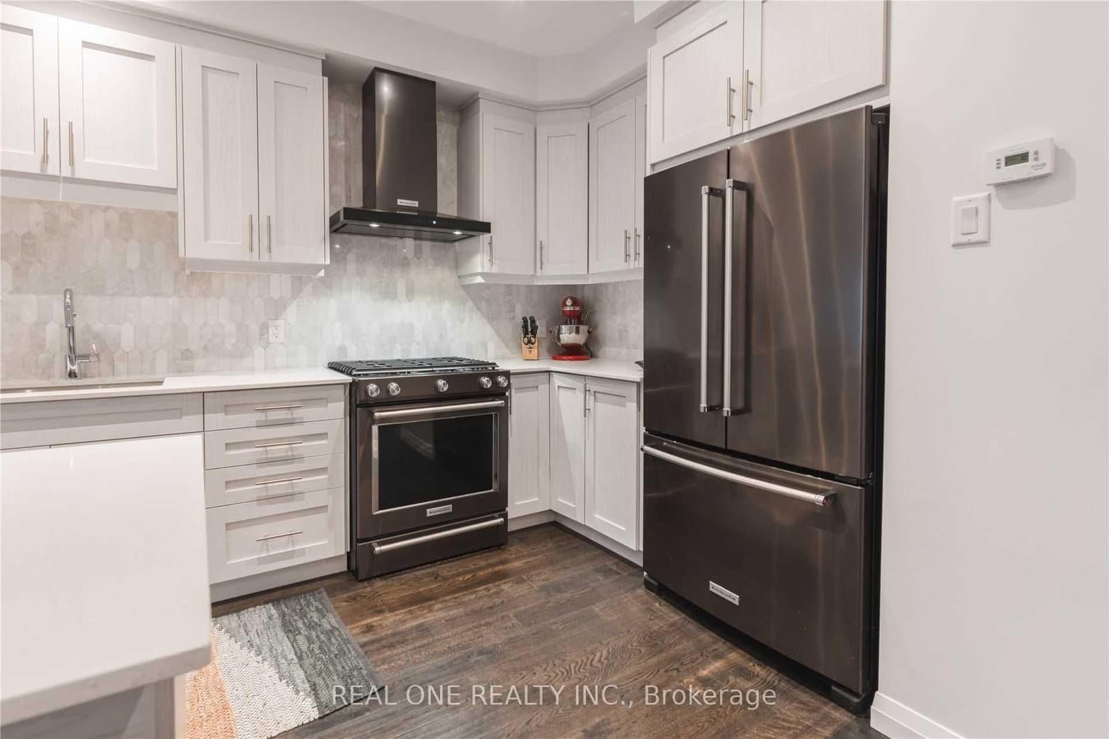 67 Burley Lane, Unit Master Bedroom thumbnail 9