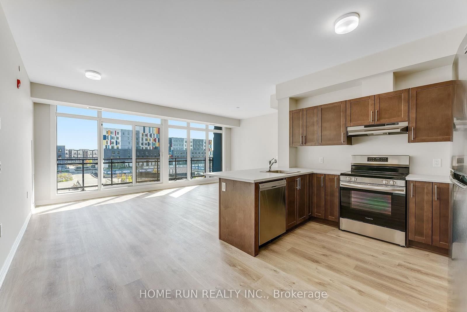 397 Codds Road, Unit 302 thumbnail 3