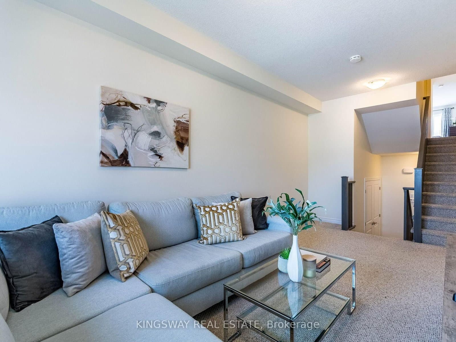 279 Skinner Road N, Unit 2 thumbnail 10