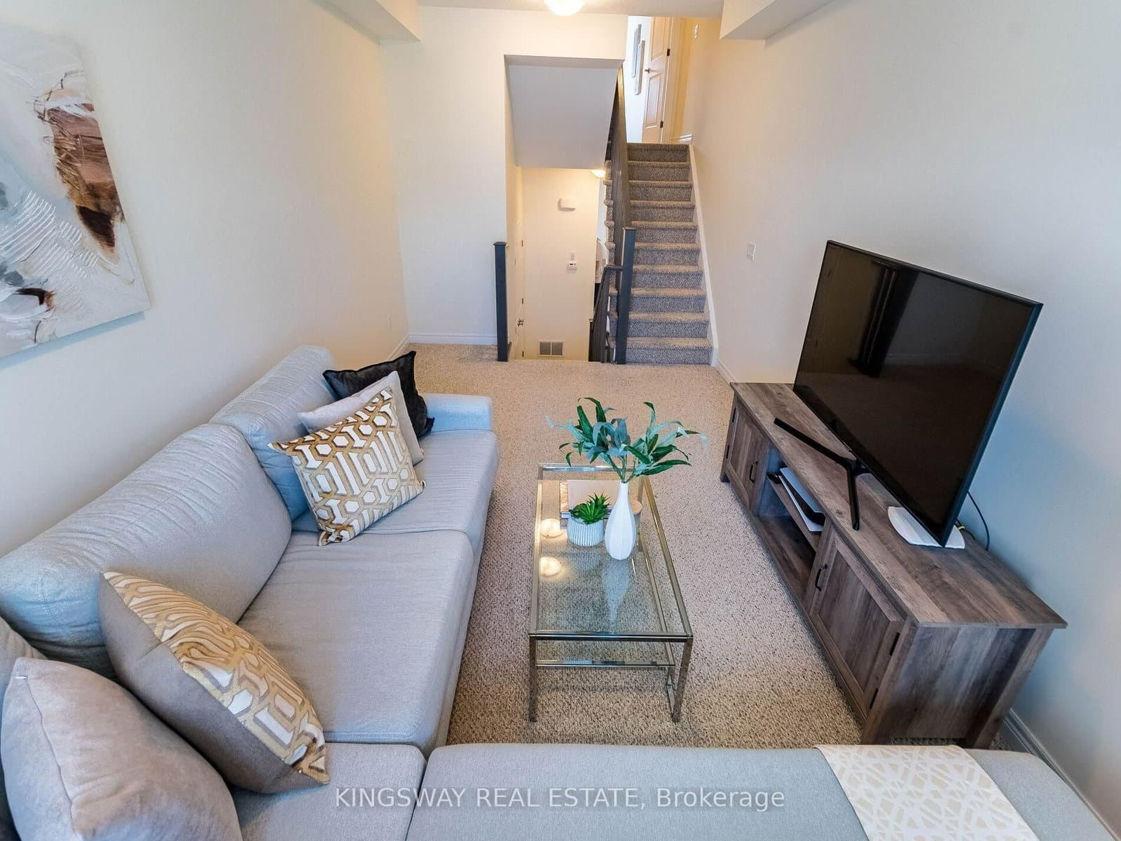 279 Skinner Road N, Unit 2 thumbnail 12
