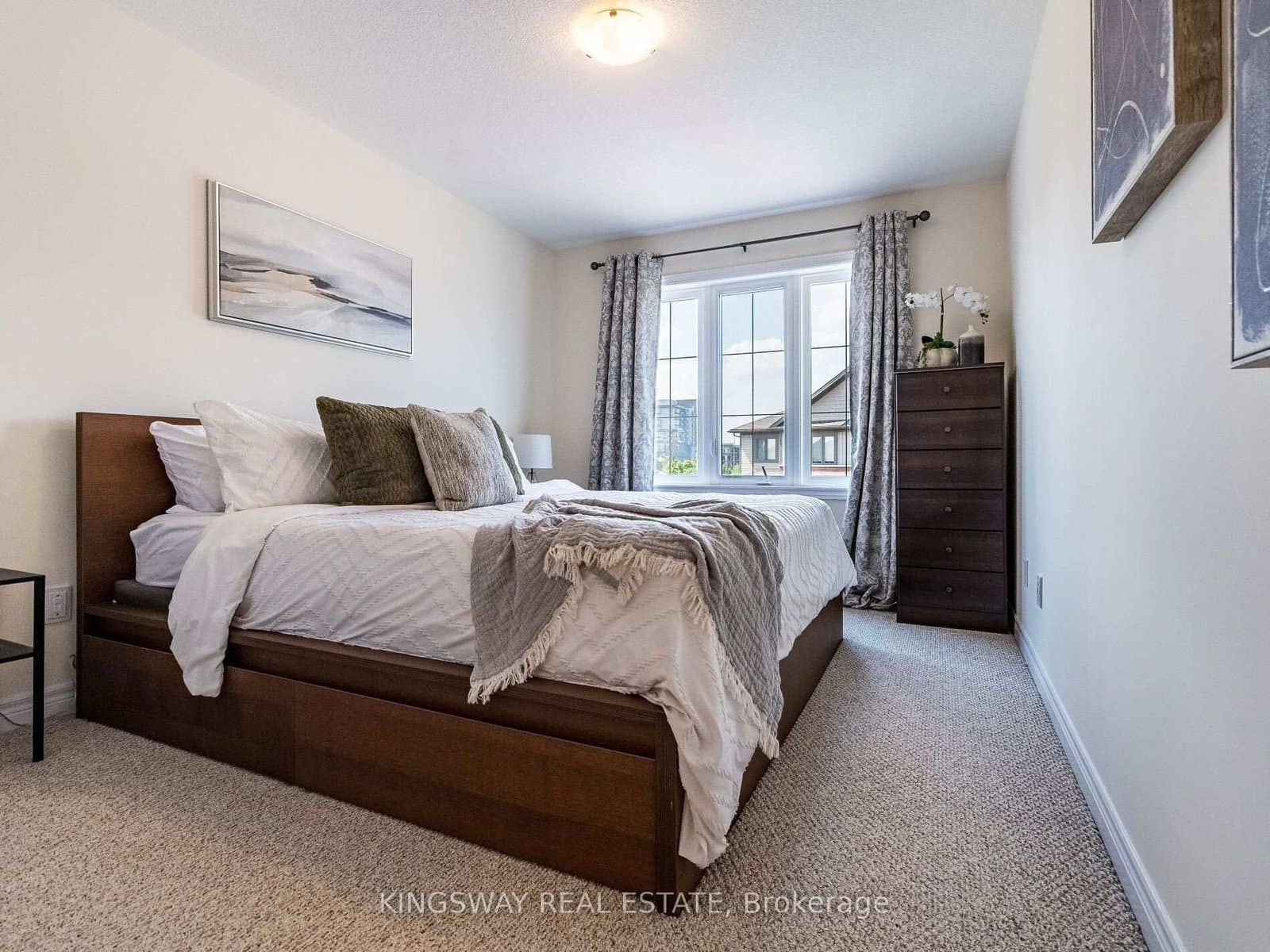 279 Skinner Road N, Unit 2 thumbnail 13