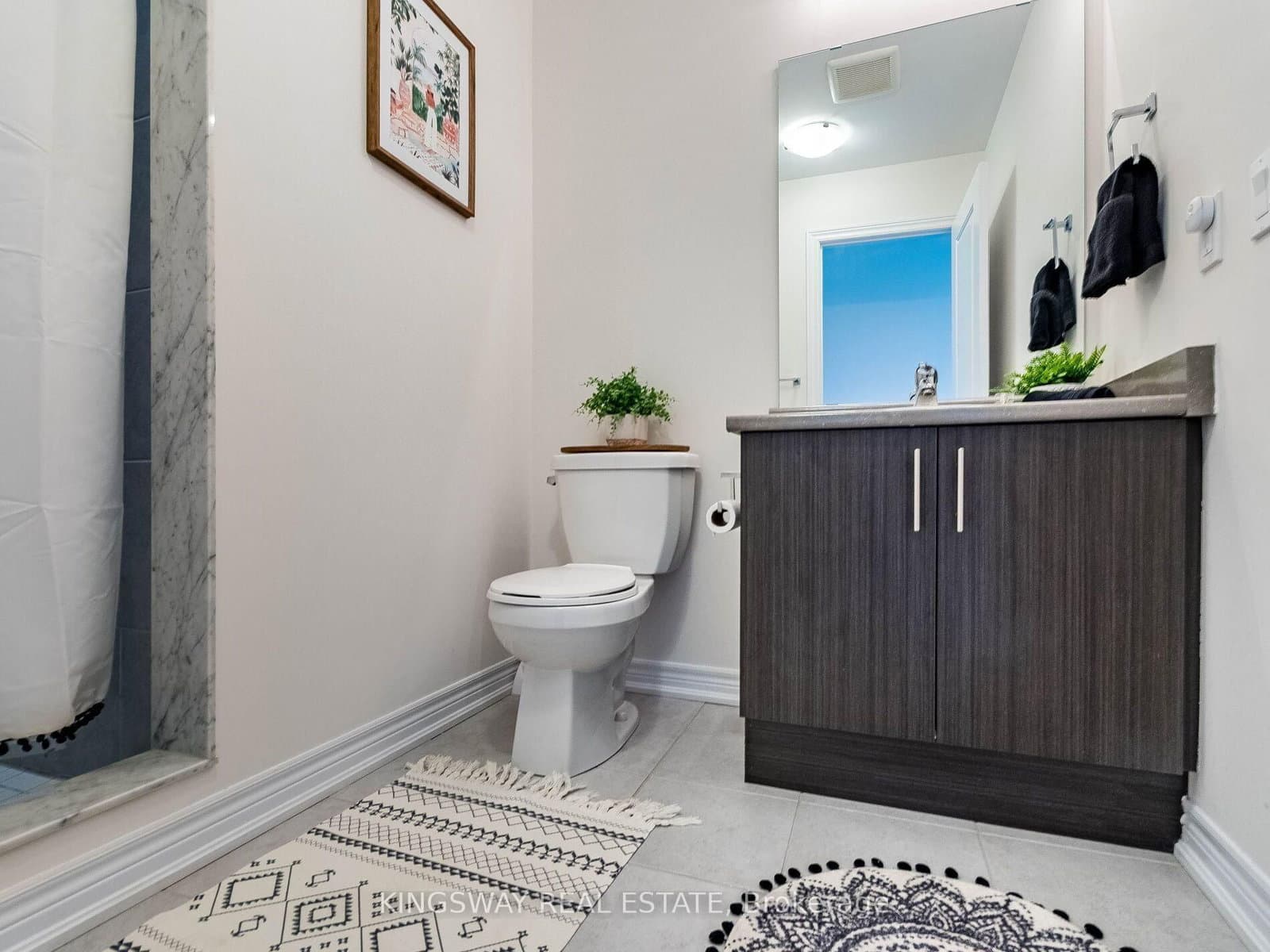 279 Skinner Road N, Unit 2 thumbnail 20