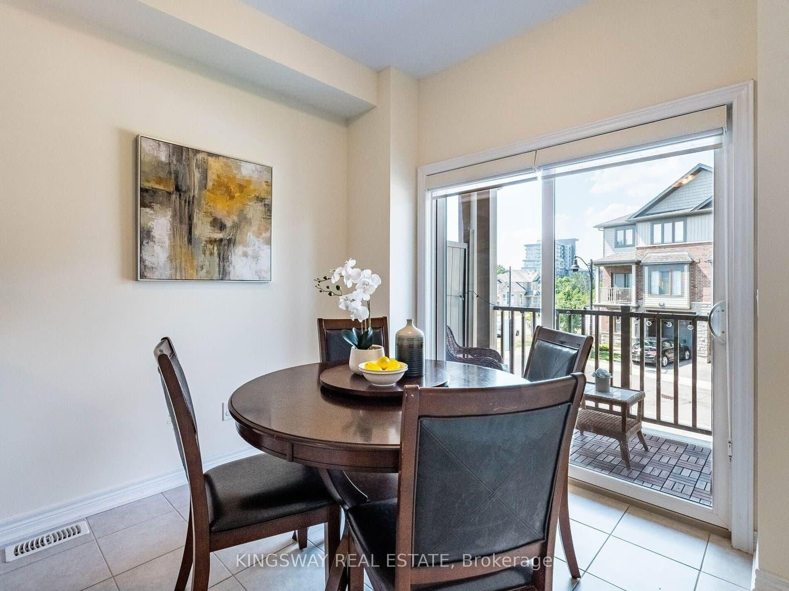 279 Skinner Road N, Unit 2 thumbnail 6