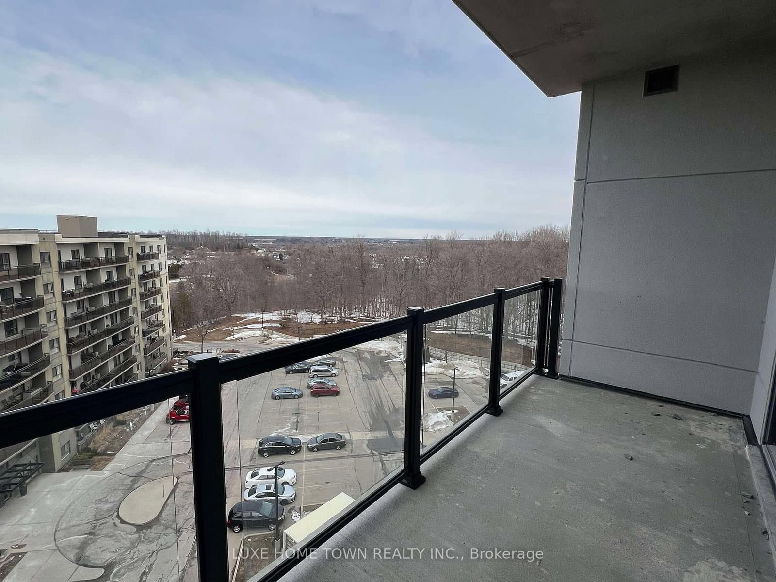1000 Lackner Place, Unit 606 thumbnail 5