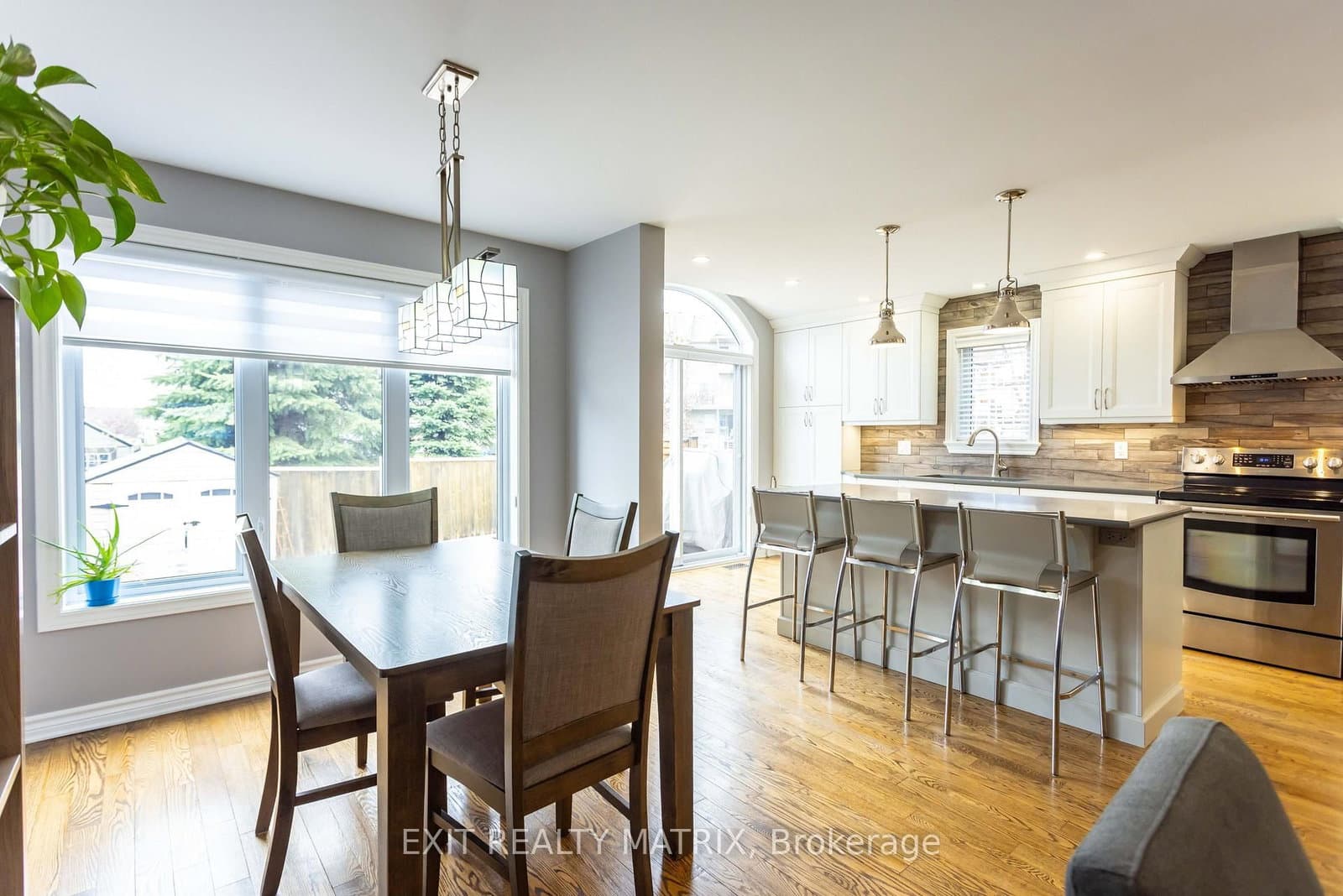 195 Tapley Place thumbnail 10