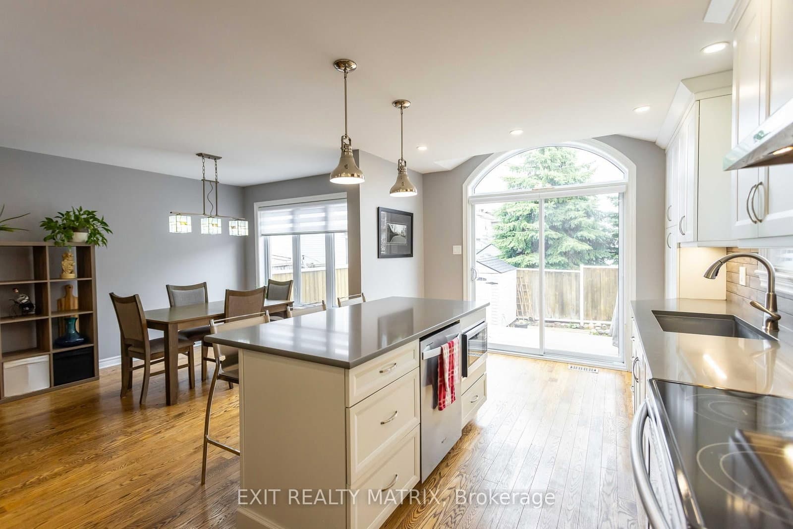 195 Tapley Place thumbnail 18