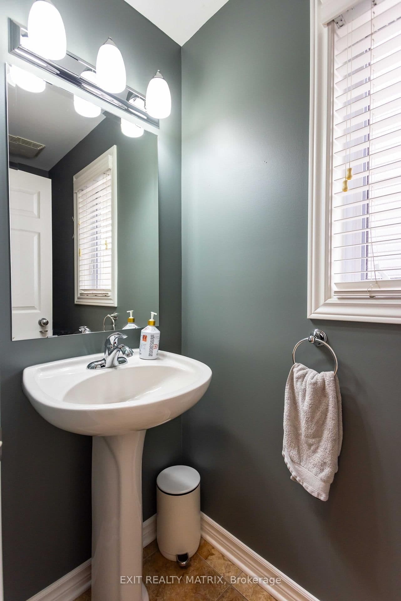 195 Tapley Place thumbnail 19