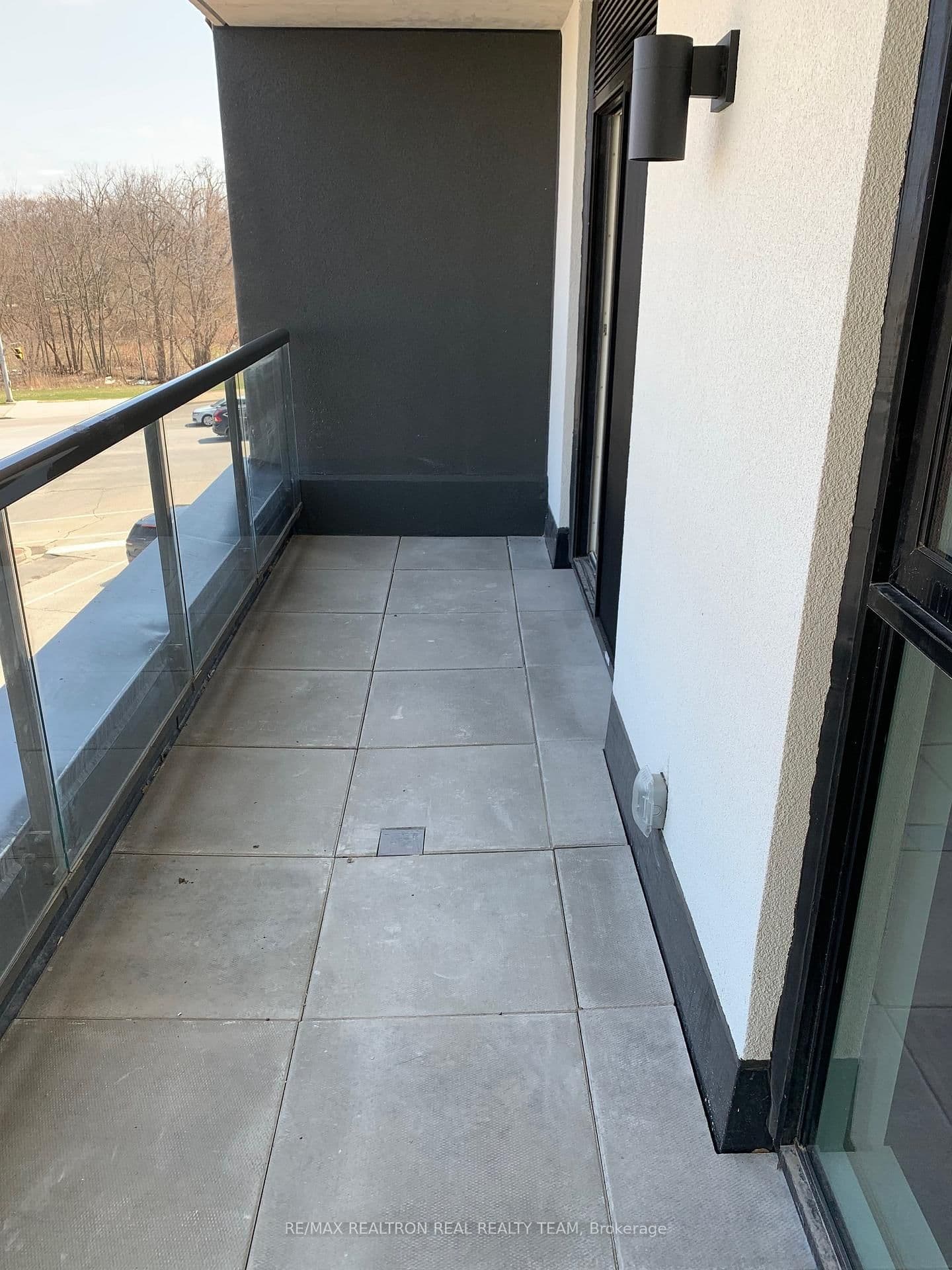 33 Erie Avenue, Unit 306 thumbnail 8