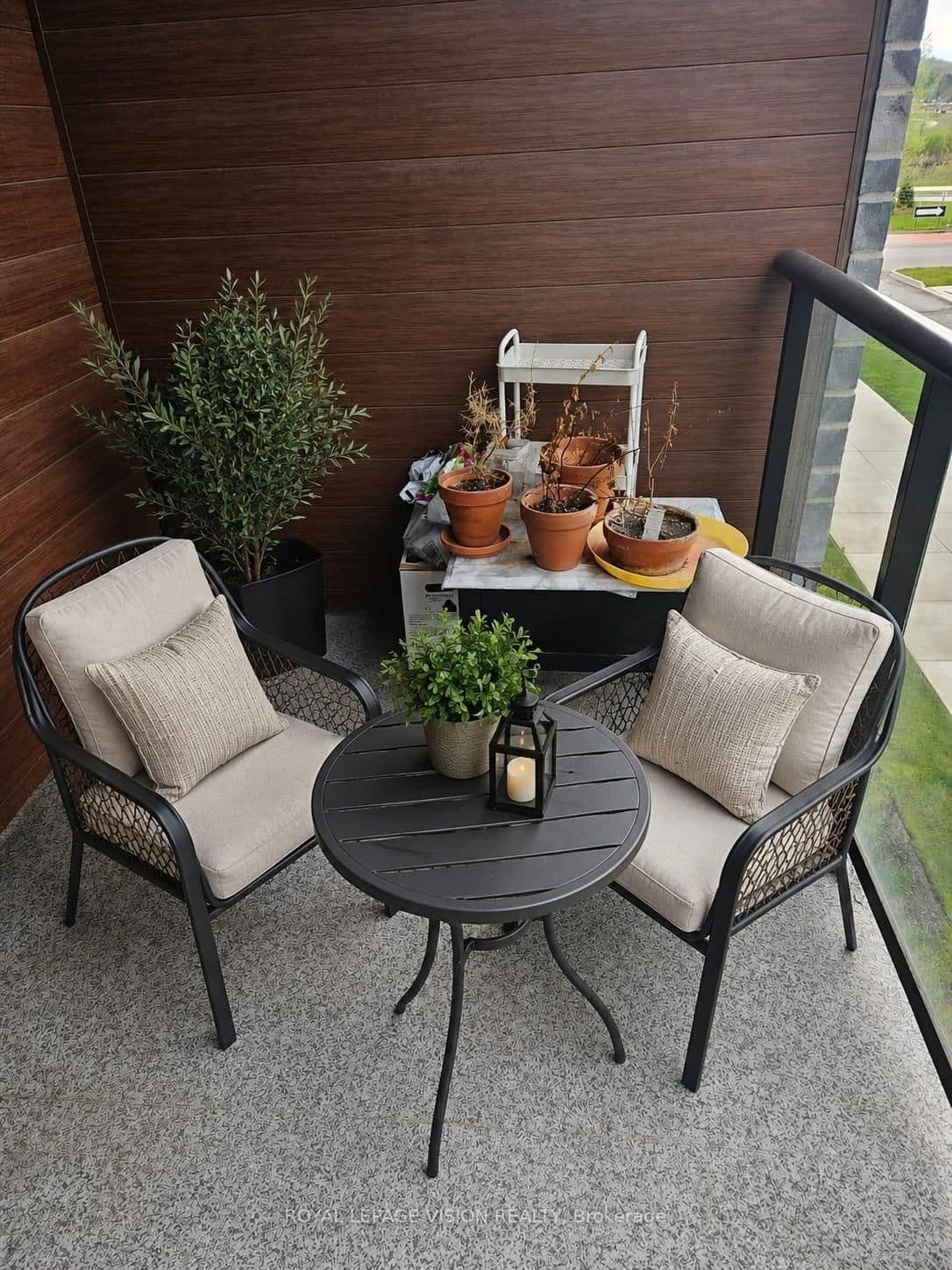 120 Summersides Boulevard, Unit 207 thumbnail 18