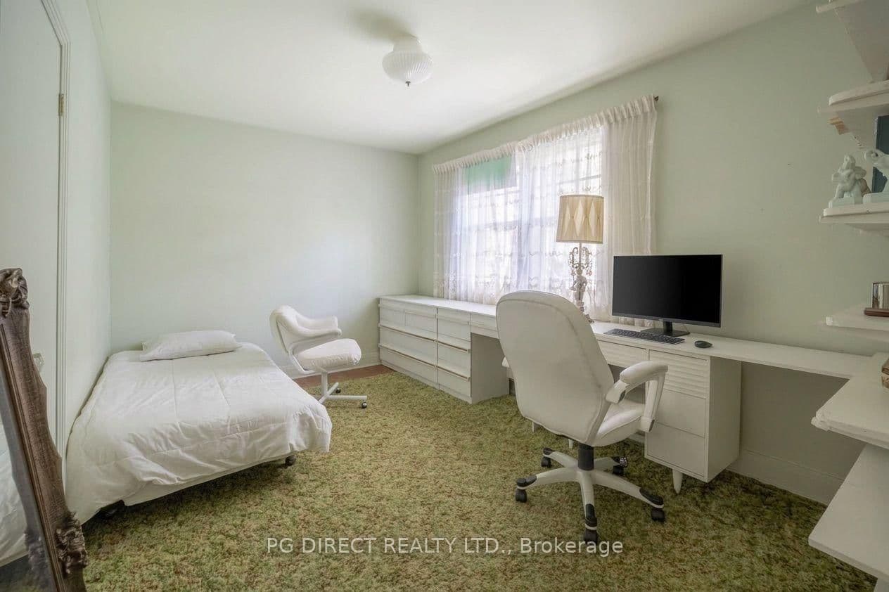 8 Sanders Boulevard thumbnail 16