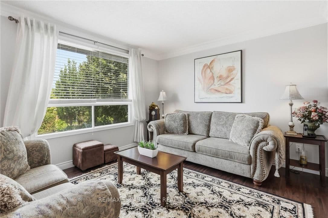 30 Twinoaks Crescent thumbnail 13