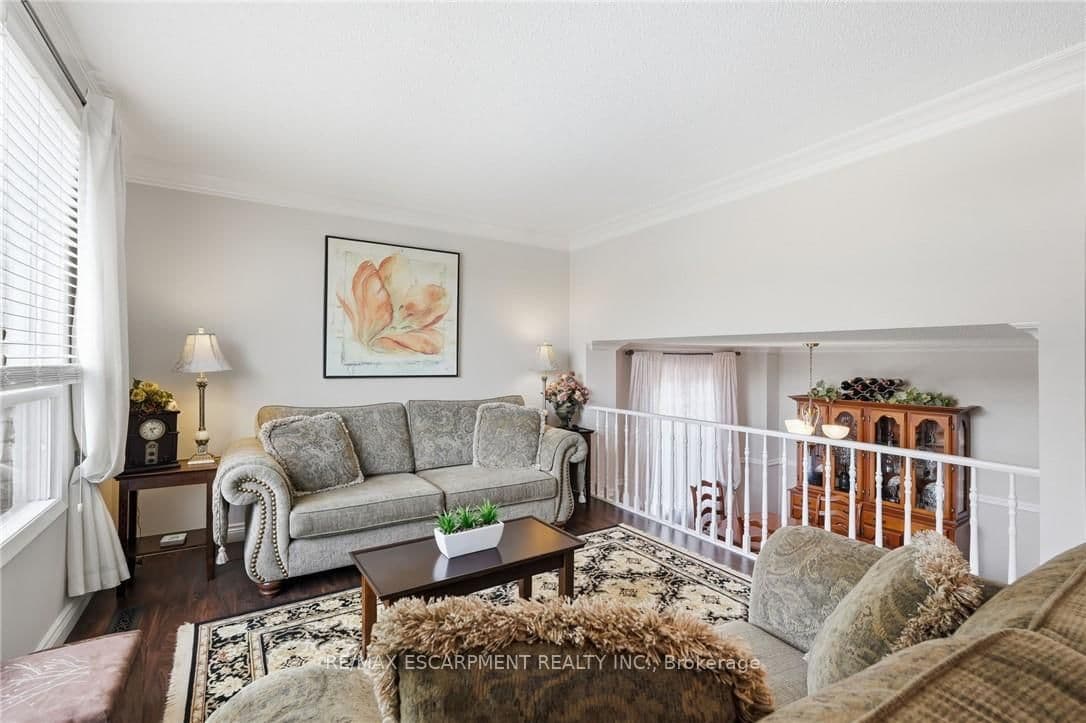 30 Twinoaks Crescent thumbnail 14