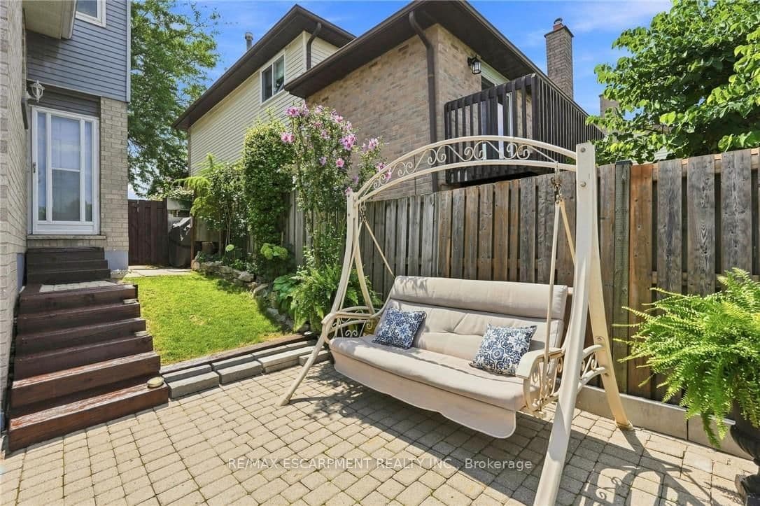 30 Twinoaks Crescent thumbnail 37