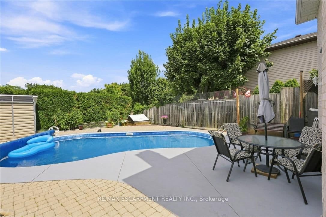 30 Twinoaks Crescent thumbnail 40
