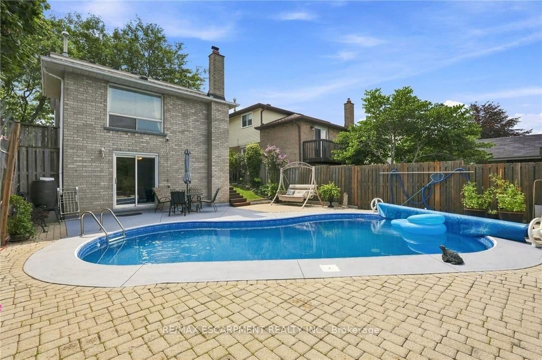 30 Twinoaks Crescent thumbnail 41