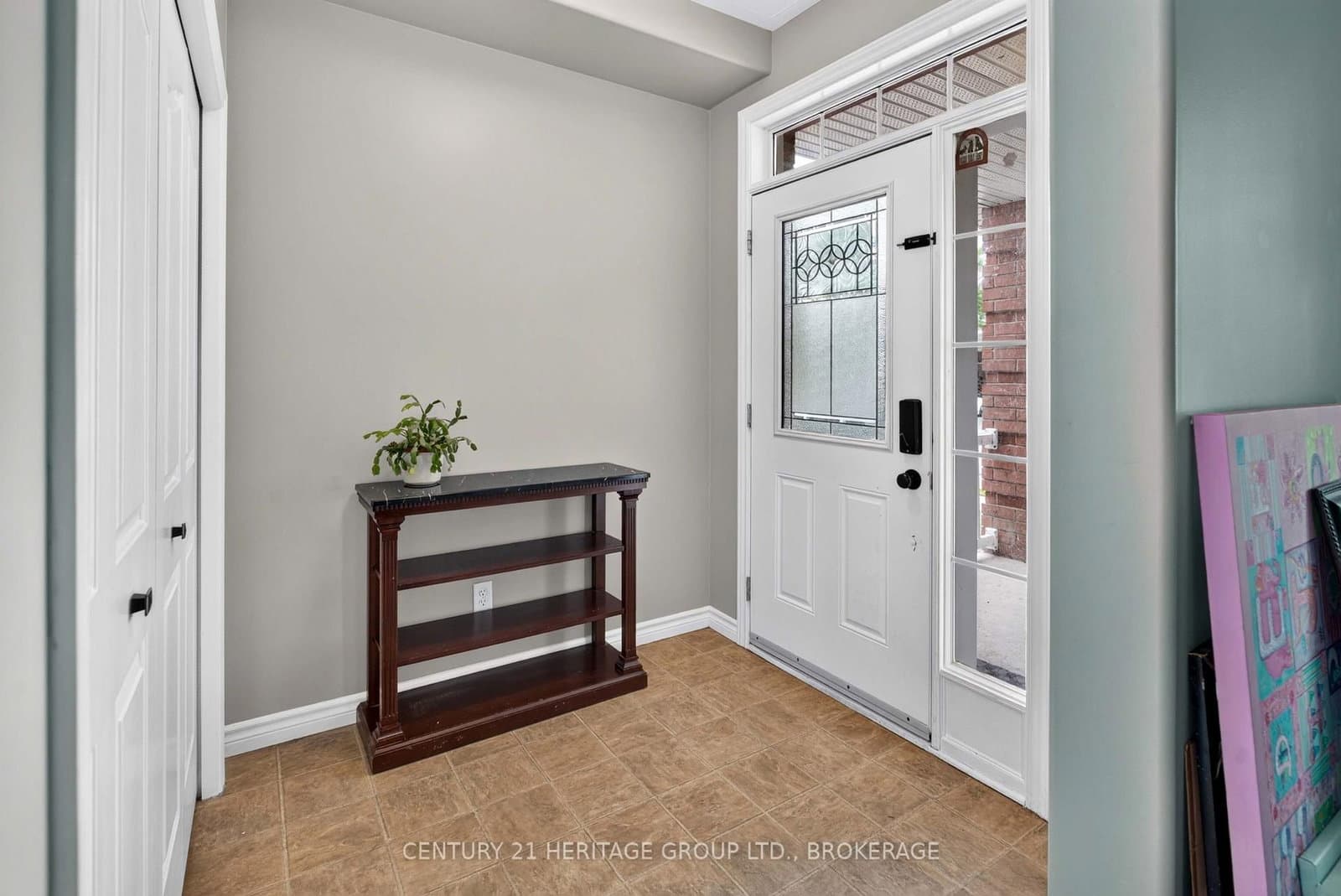 855 Lotus Avenue thumbnail 5