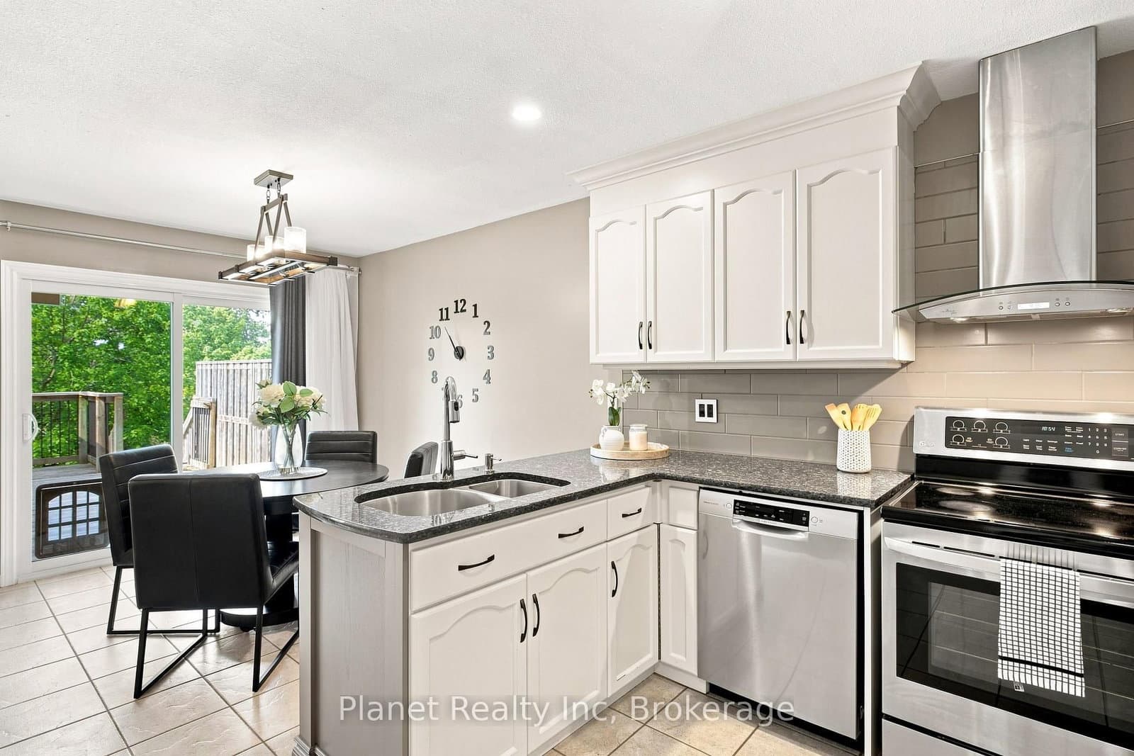 41 Boulder Crescent thumbnail 12