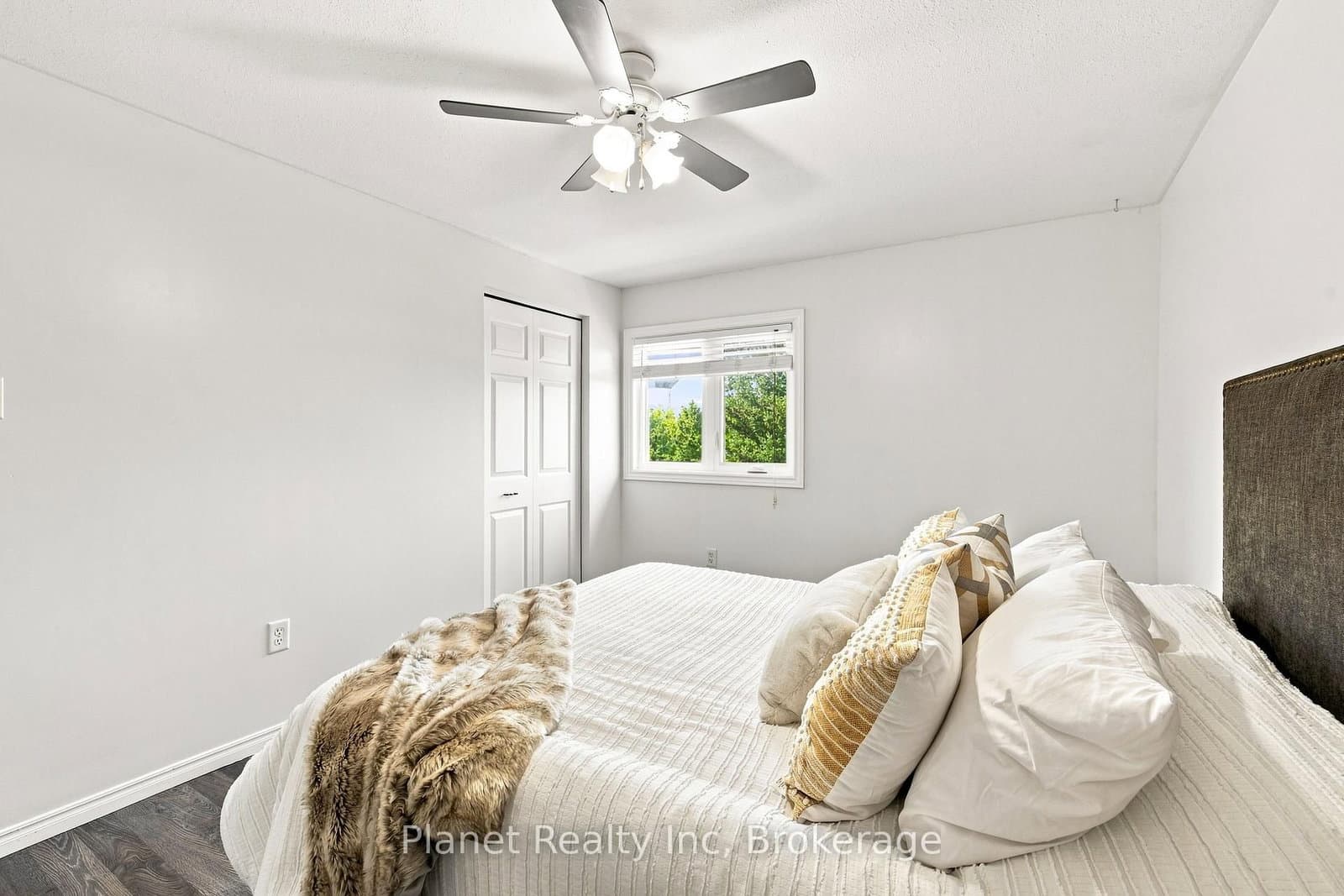 41 Boulder Crescent thumbnail 21