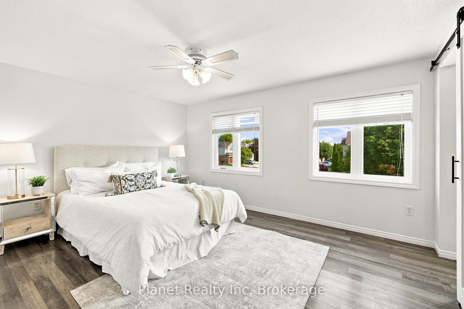 41 Boulder Crescent thumbnail 22