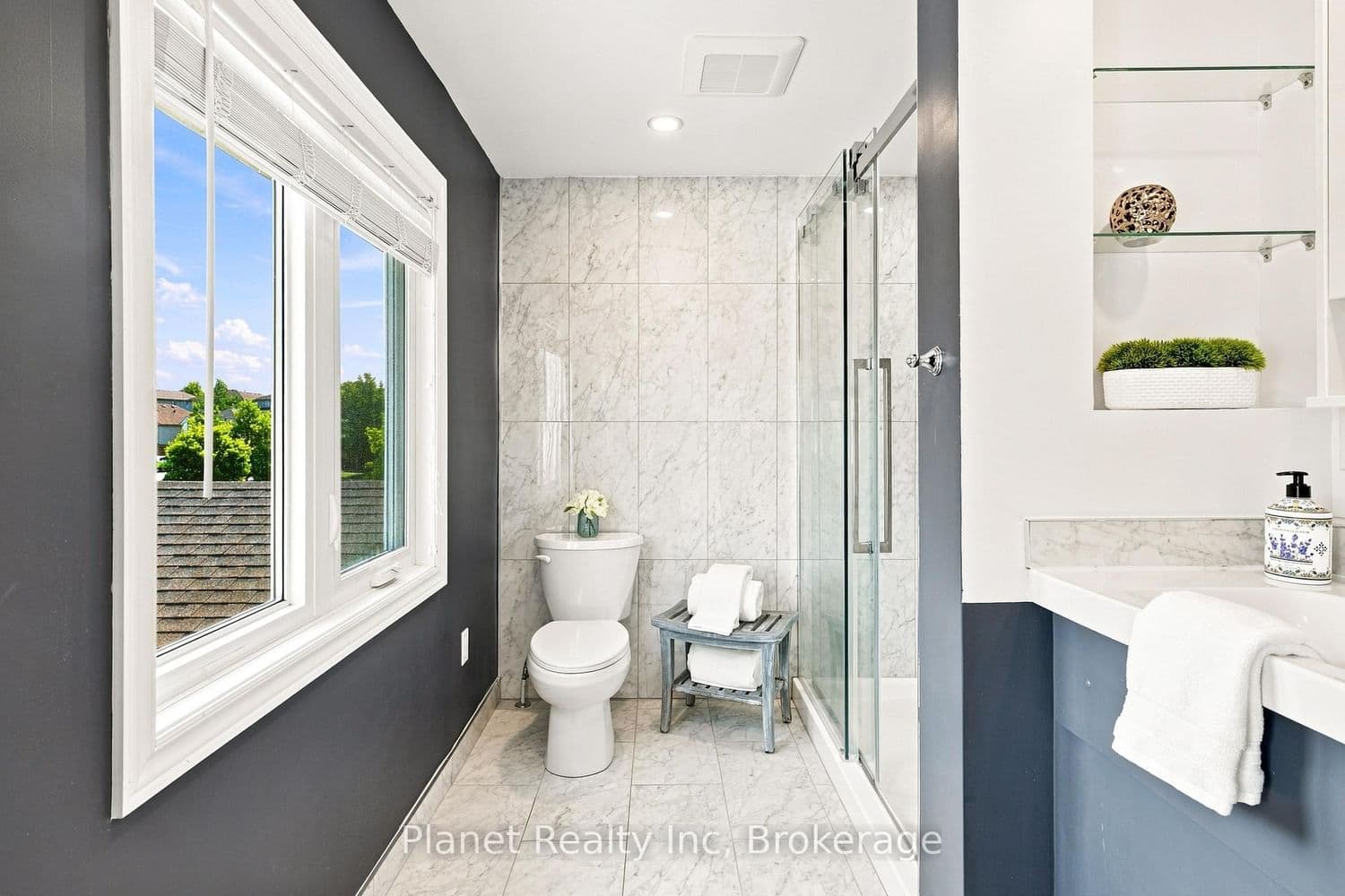 41 Boulder Crescent thumbnail 25