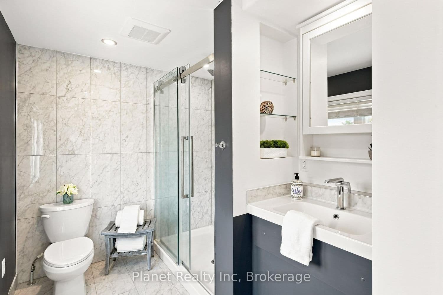 41 Boulder Crescent thumbnail 26