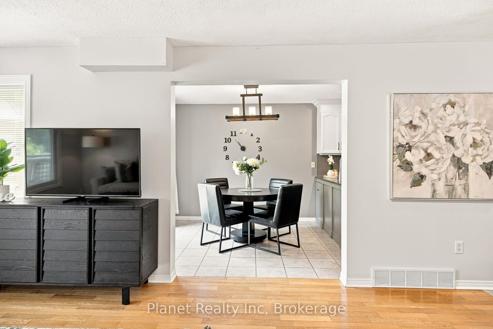 41 Boulder Crescent thumbnail 9