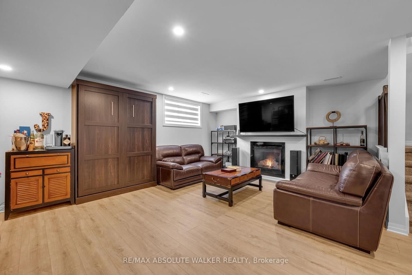 323 Lysander Place thumbnail 35