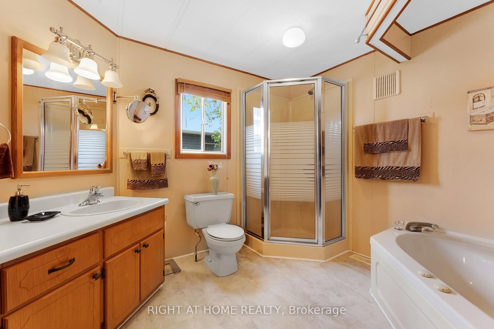 3033 TOWNLINE Road, Unit 8 thumbnail 18