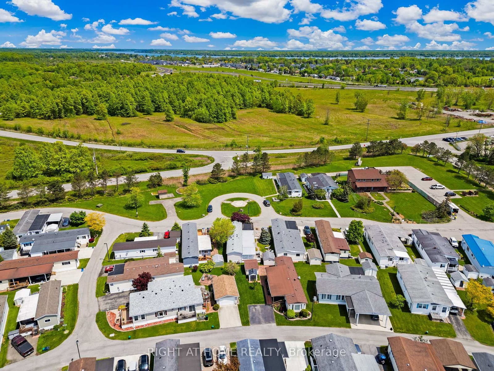 3033 TOWNLINE Road, Unit 8 thumbnail 33
