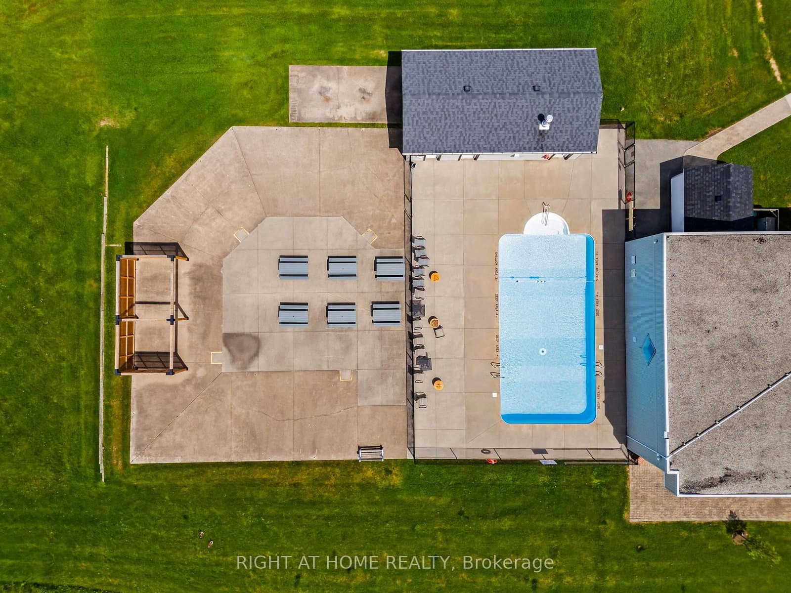 3033 TOWNLINE Road, Unit 8 thumbnail 37